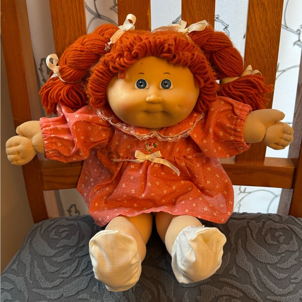 Vintage Cabbage Patch Doll with Clothes - Picture 10 of 11